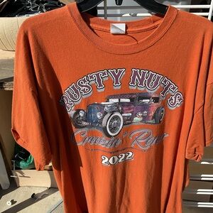 Rusty Nuts T-Shirt with Vintage Car Design